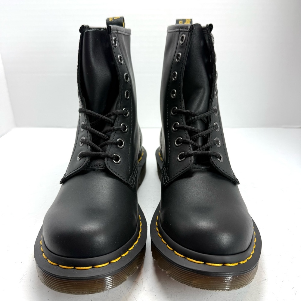 NIB Dr. Martens 1460 Slip Resistant Black Leather Lace-Up Boots Women’s‎ Size 6